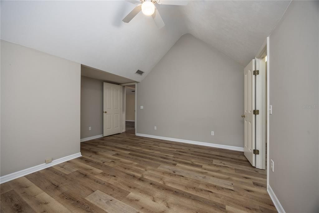 En Venta: $600,000 (4 camas, 2 baños, 2850 Pies cuadrados)