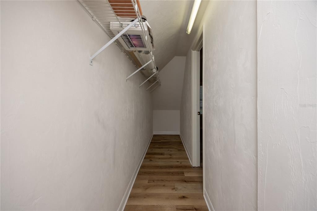 En Venta: $600,000 (4 camas, 2 baños, 2850 Pies cuadrados)