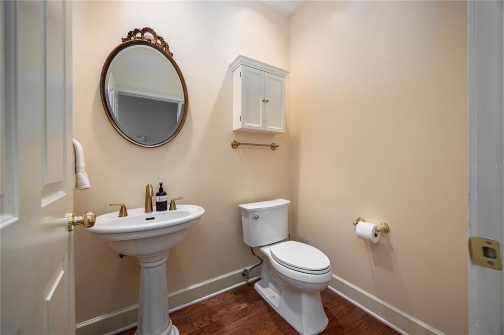 En Venta: $600,000 (4 camas, 2 baños, 2850 Pies cuadrados)