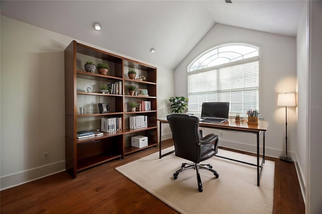 En Venta: $600,000 (4 camas, 2 baños, 2850 Pies cuadrados)