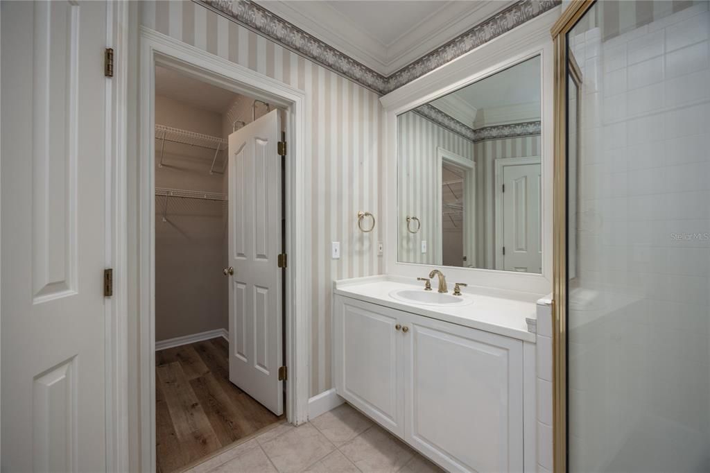 En Venta: $600,000 (4 camas, 2 baños, 2850 Pies cuadrados)