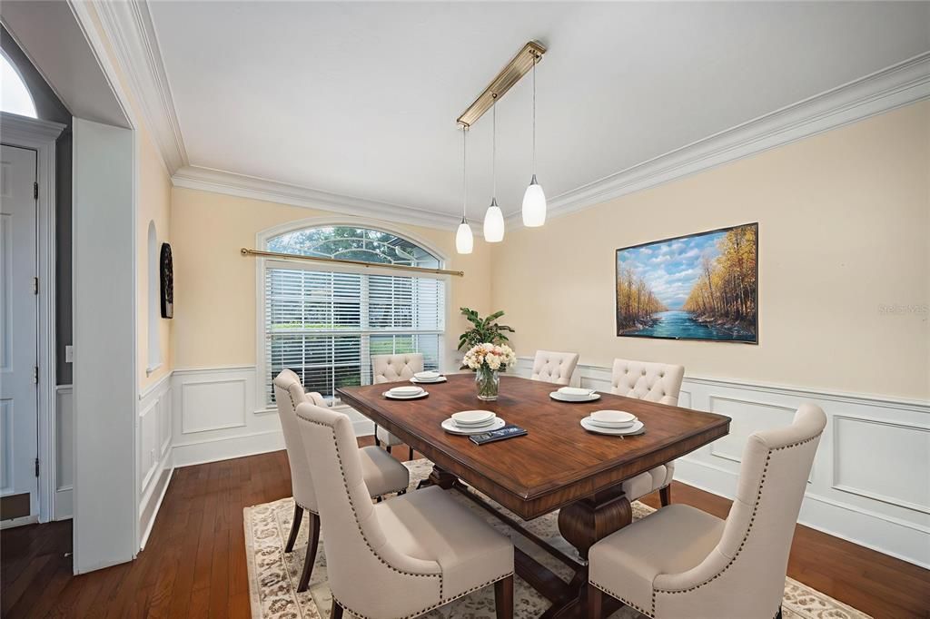 En Venta: $600,000 (4 camas, 2 baños, 2850 Pies cuadrados)