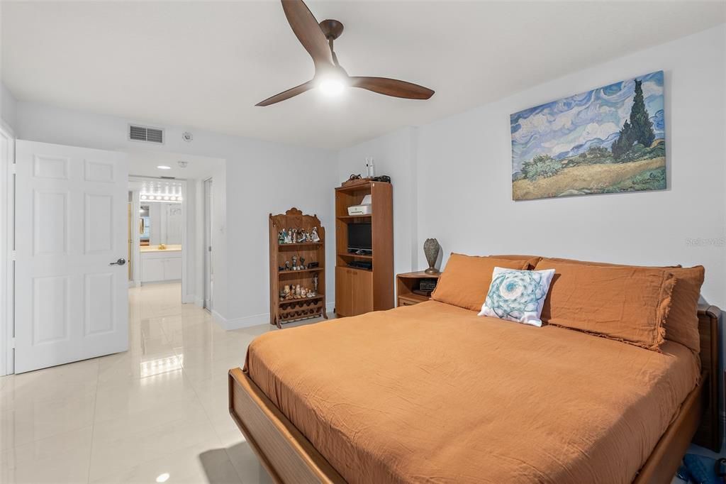 На продажу: $479,000 (2 спален, 2 ванн, 1725 Квадратных фут)