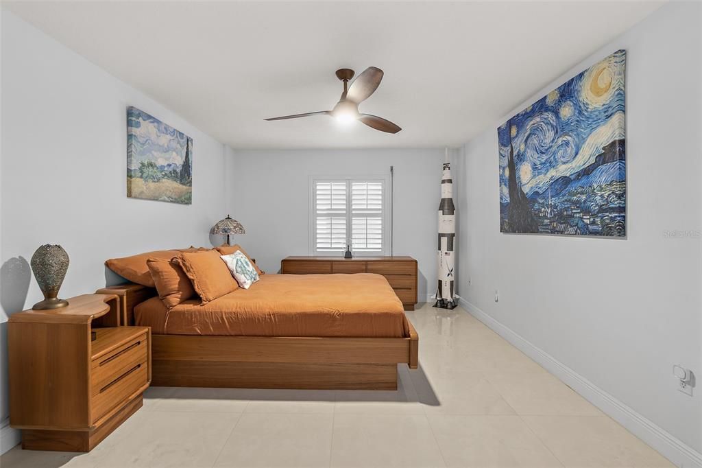 На продажу: $479,000 (2 спален, 2 ванн, 1725 Квадратных фут)