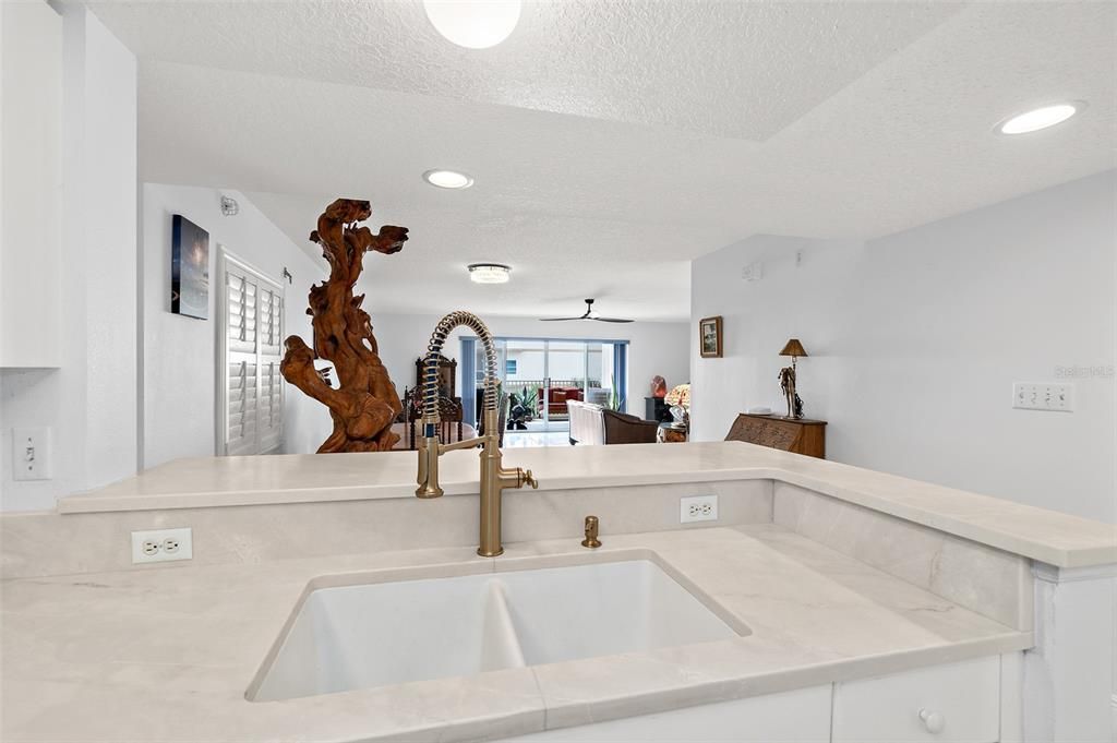 На продажу: $479,000 (2 спален, 2 ванн, 1725 Квадратных фут)