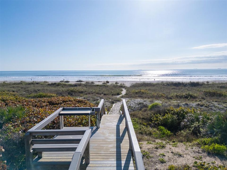 На продажу: $479,000 (2 спален, 2 ванн, 1725 Квадратных фут)