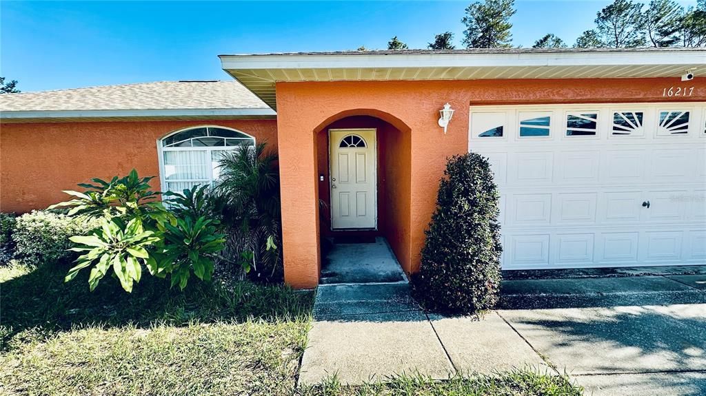 Под контрактом: $235,000 (3 спален, 2 ванн, 1642 Квадратных фут)