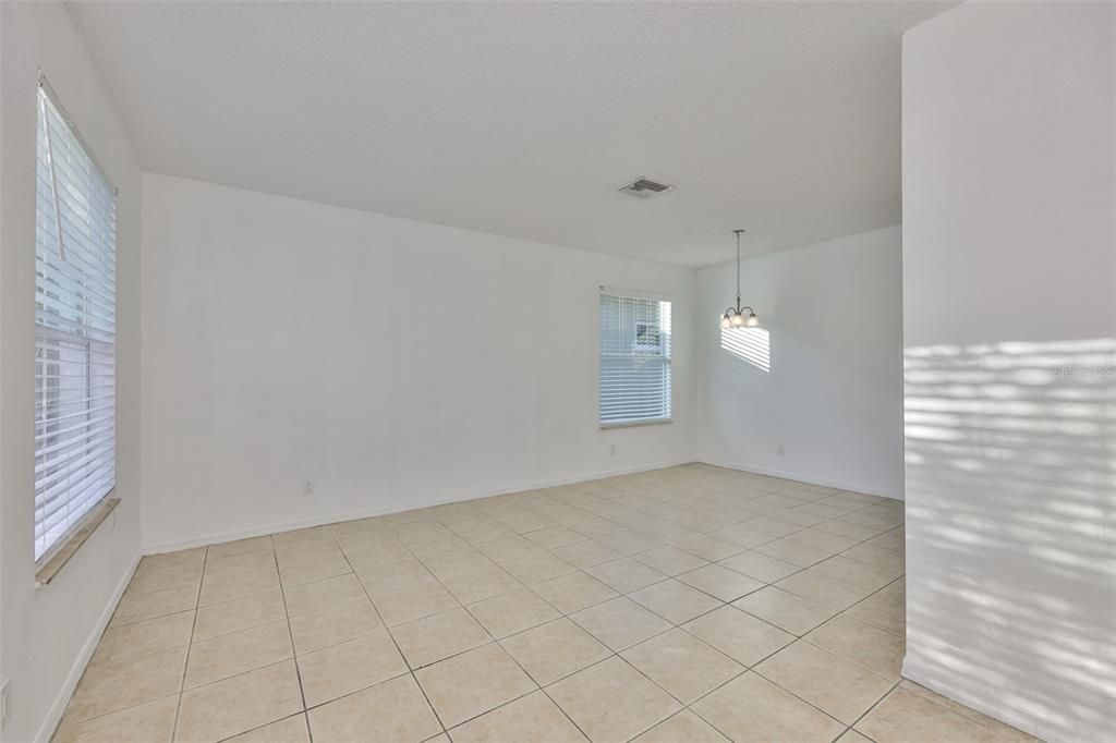 Active With Contract: $2,600 (4 beds, 2 baths, 1791 Square Feet)