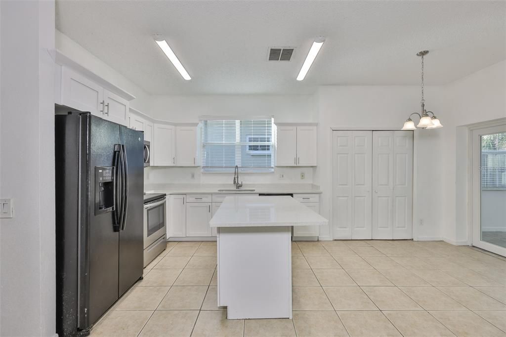 Active With Contract: $2,600 (4 beds, 2 baths, 1791 Square Feet)