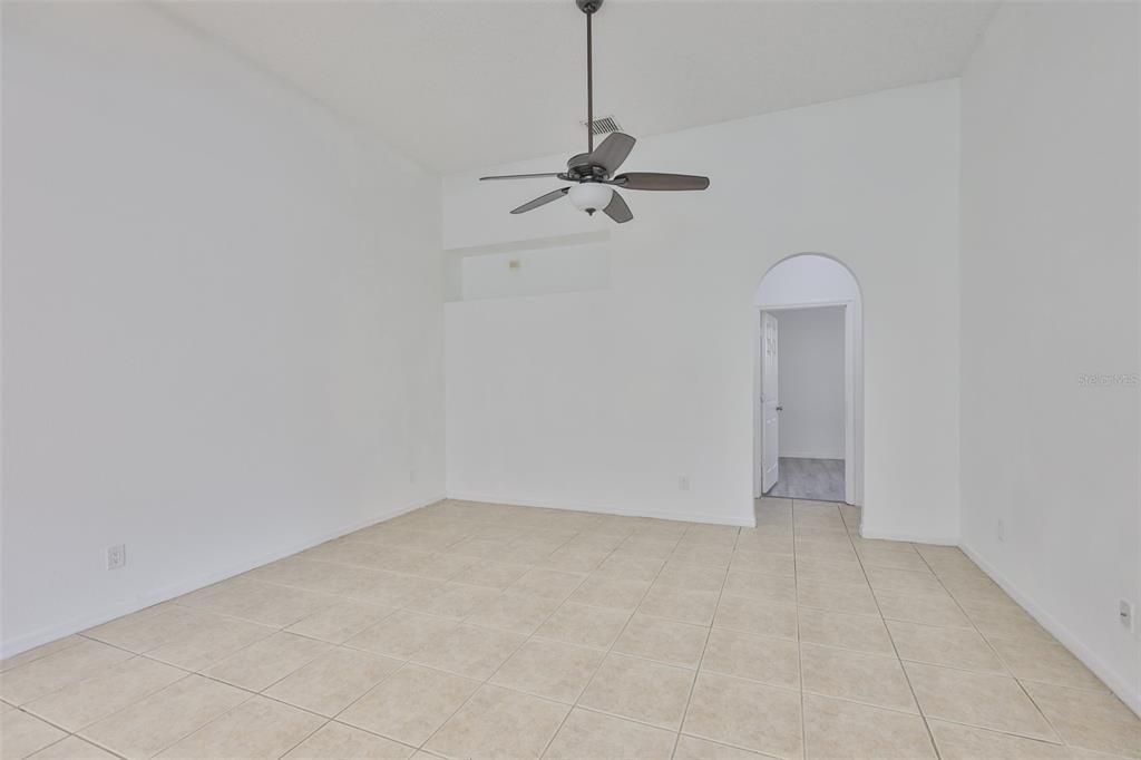 Active With Contract: $2,600 (4 beds, 2 baths, 1791 Square Feet)