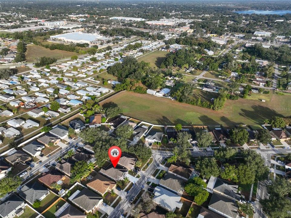 Active With Contract: $2,600 (4 beds, 2 baths, 1791 Square Feet)