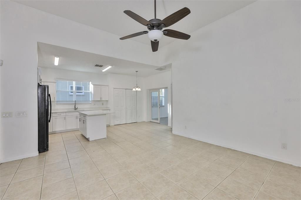 Active With Contract: $2,600 (4 beds, 2 baths, 1791 Square Feet)