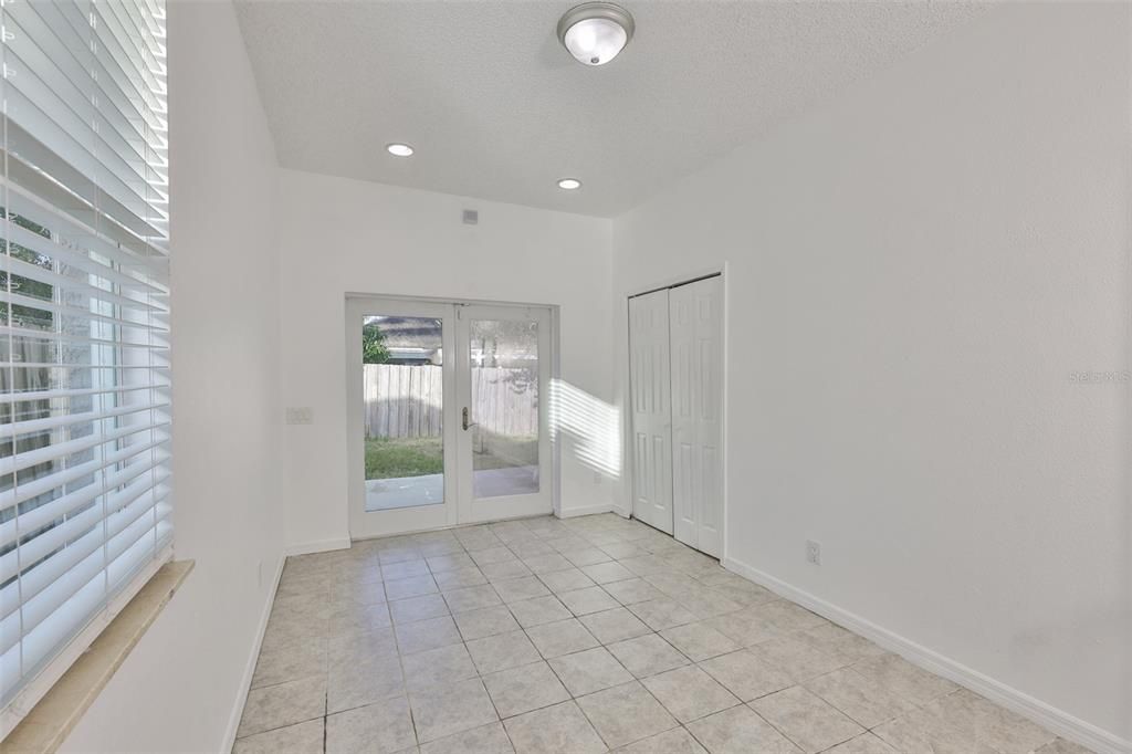 Active With Contract: $2,600 (4 beds, 2 baths, 1791 Square Feet)