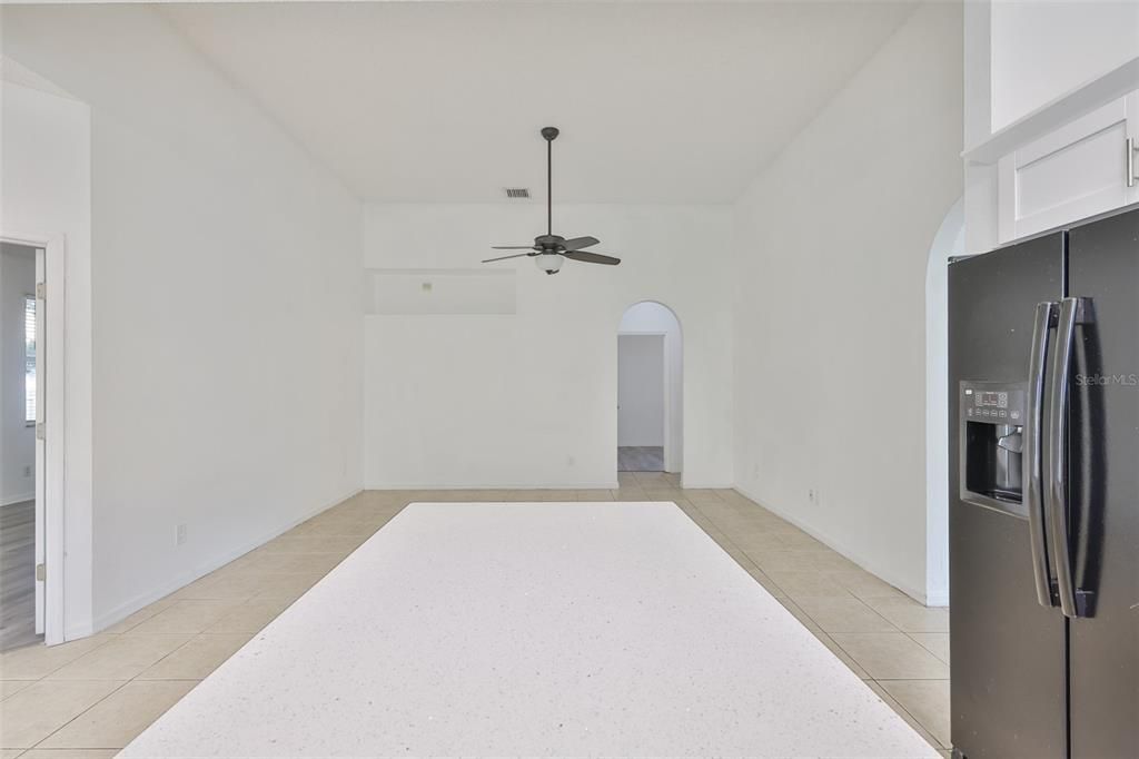 Active With Contract: $2,600 (4 beds, 2 baths, 1791 Square Feet)