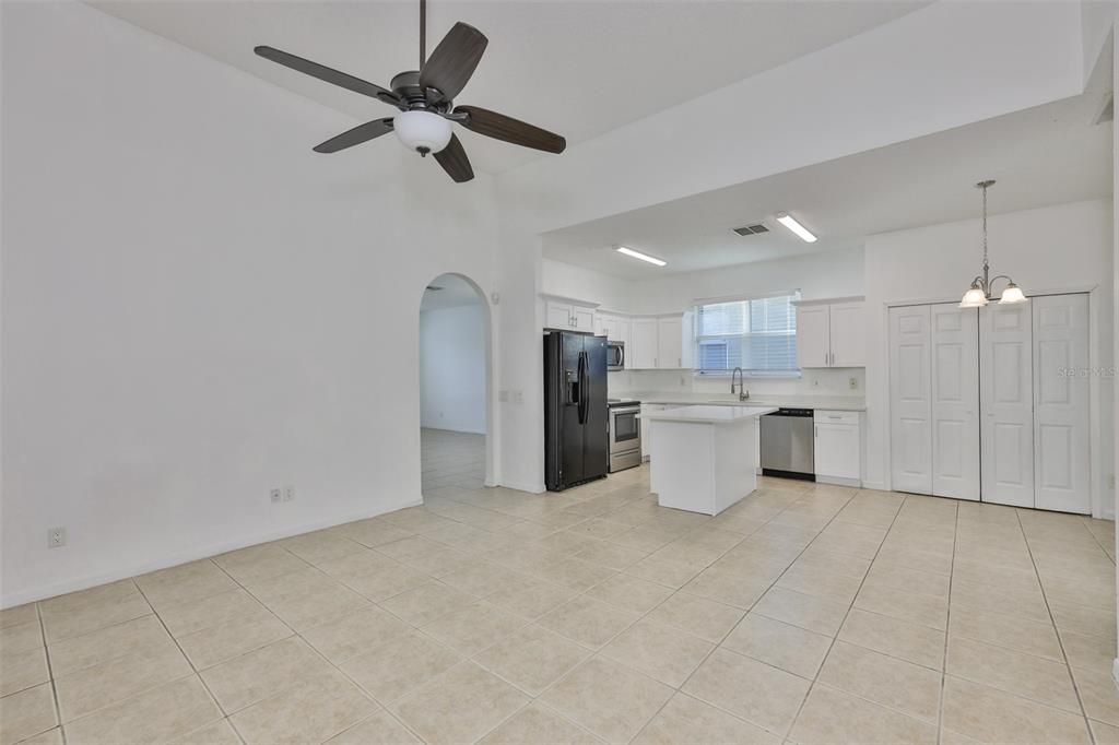Active With Contract: $2,600 (4 beds, 2 baths, 1791 Square Feet)