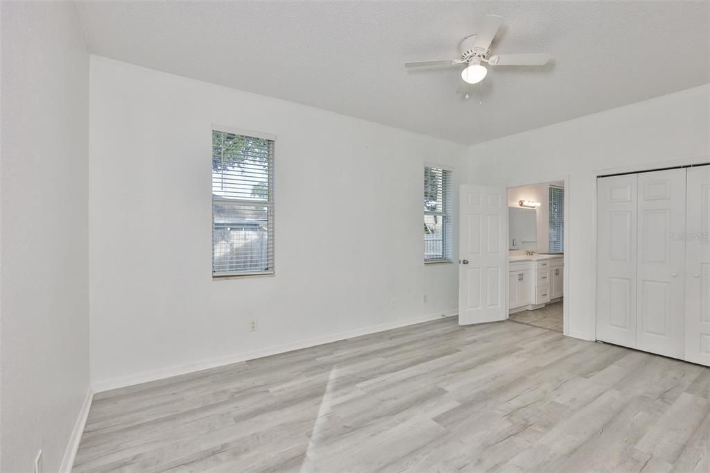 Active With Contract: $2,600 (4 beds, 2 baths, 1791 Square Feet)