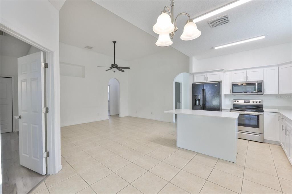 Active With Contract: $2,600 (4 beds, 2 baths, 1791 Square Feet)