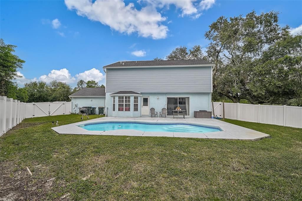 Active With Contract: $369,000 (4 beds, 2 baths, 2096 Square Feet)