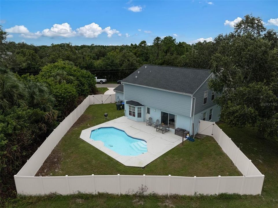 Active With Contract: $369,000 (4 beds, 2 baths, 2096 Square Feet)