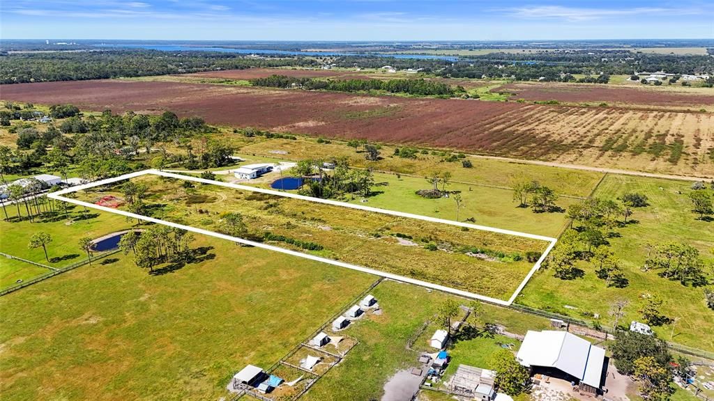 En Venta: $445,000 (5.00 acres)