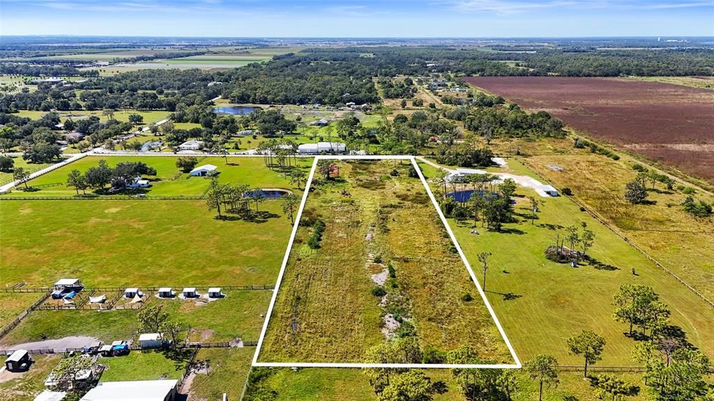 En Venta: $445,000 (5.00 acres)