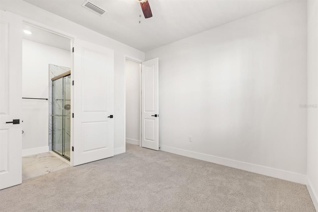 For Rent: $3,650 (3 beds, 3 baths, 1925 Square Feet)