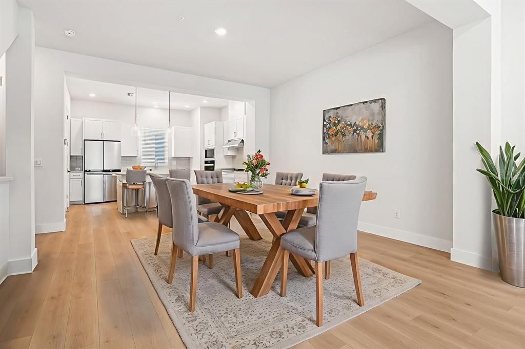 For Rent: $3,650 (3 beds, 3 baths, 1925 Square Feet)