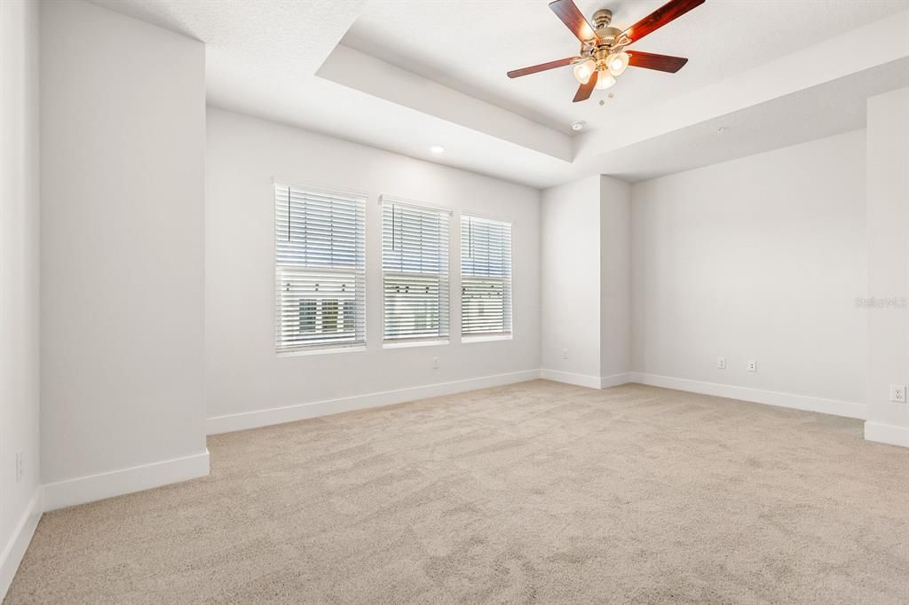 For Rent: $3,650 (3 beds, 3 baths, 1925 Square Feet)