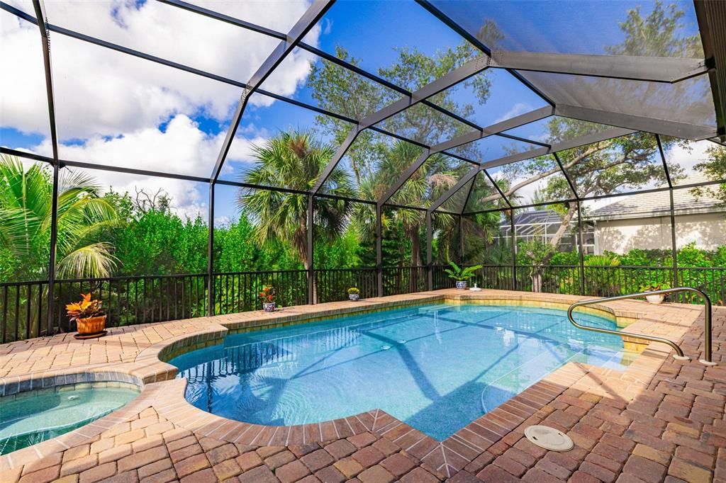 На продажу: $1,499,000 (5 спален, 3 ванн, 4697 Квадратных фут)