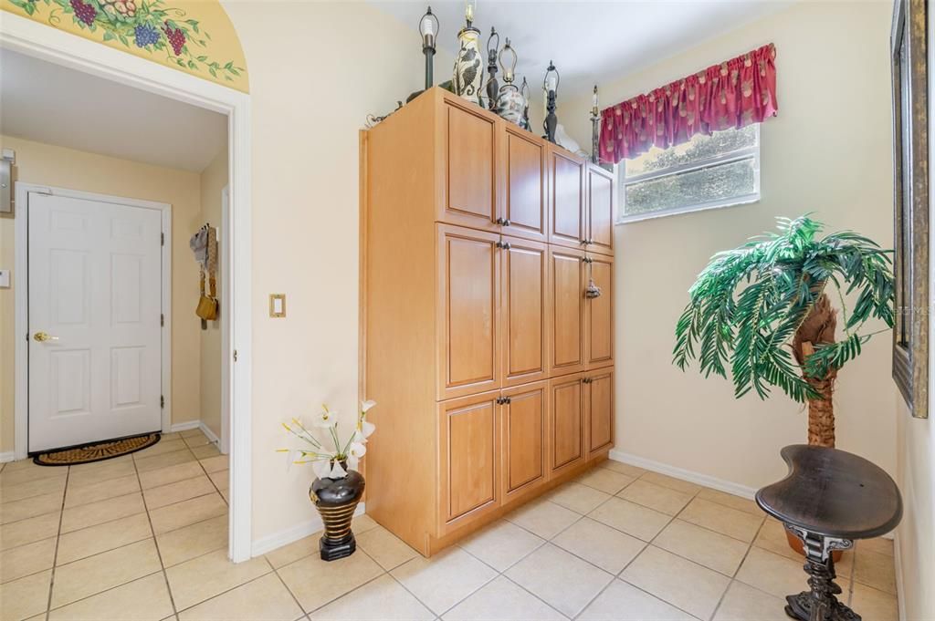 На продажу: $1,499,000 (5 спален, 3 ванн, 4697 Квадратных фут)