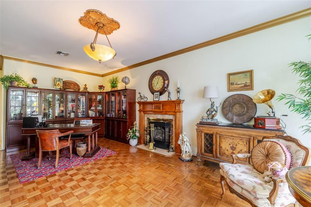 На продажу: $1,499,000 (5 спален, 3 ванн, 4697 Квадратных фут)