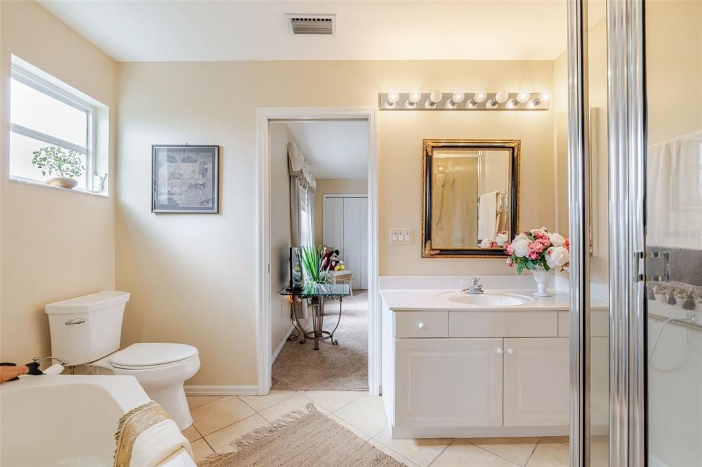 На продажу: $1,499,000 (5 спален, 3 ванн, 4697 Квадратных фут)