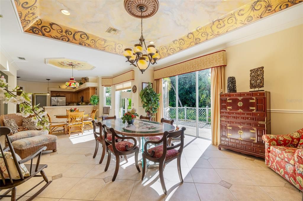 На продажу: $1,499,000 (5 спален, 3 ванн, 4697 Квадратных фут)