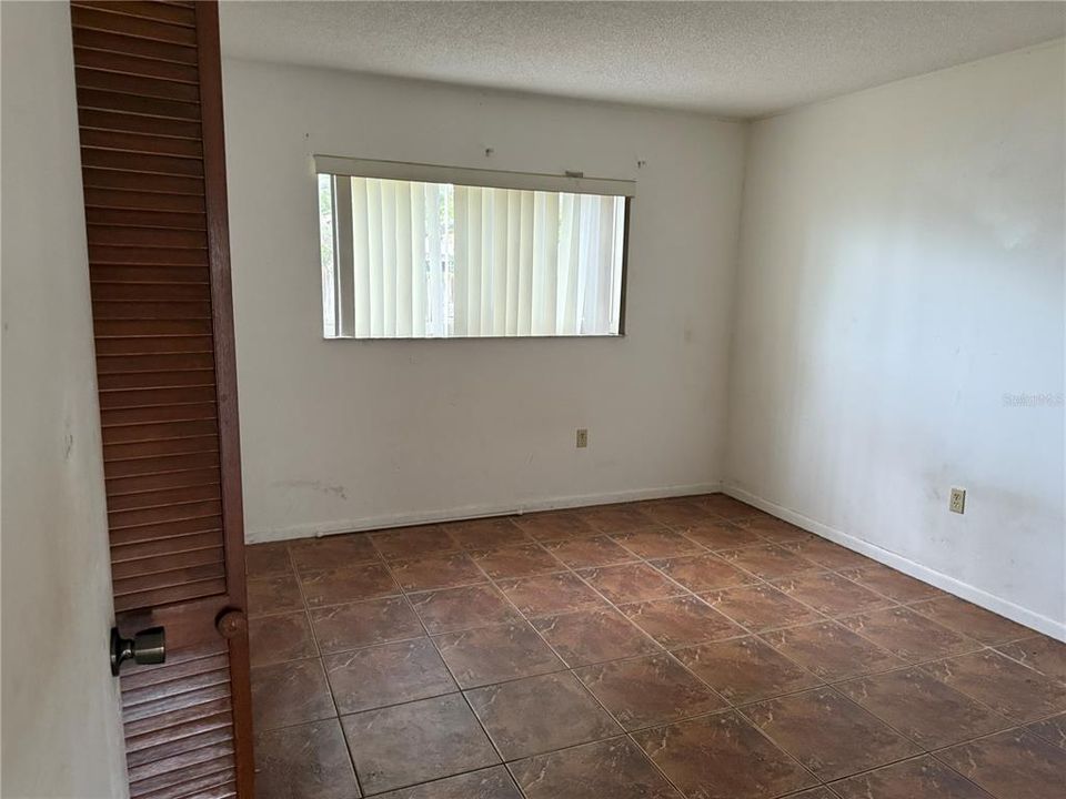 待售: $210,000 (2 贝兹, 2 浴室, 1110 平方英尺)