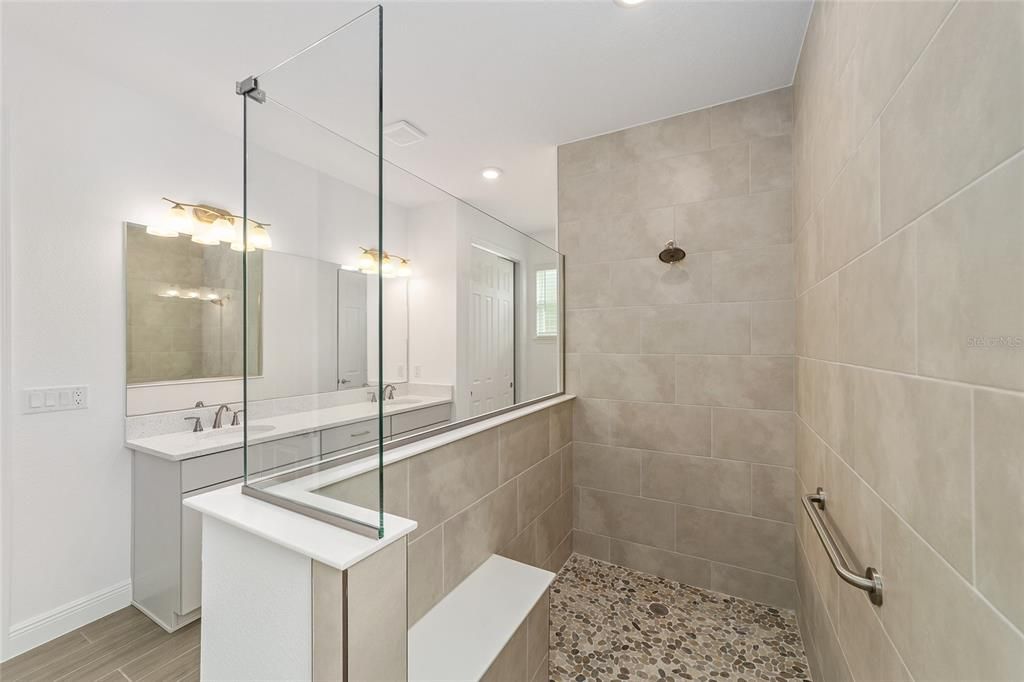 待售: $459,000 (2 贝兹, 2 浴室, 2493 平方英尺)