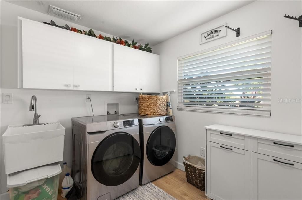 На продажу: $749,999 (4 спален, 3 ванн, 2597 Квадратных фут)