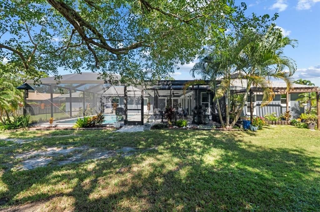 На продажу: $749,999 (4 спален, 3 ванн, 2597 Квадратных фут)