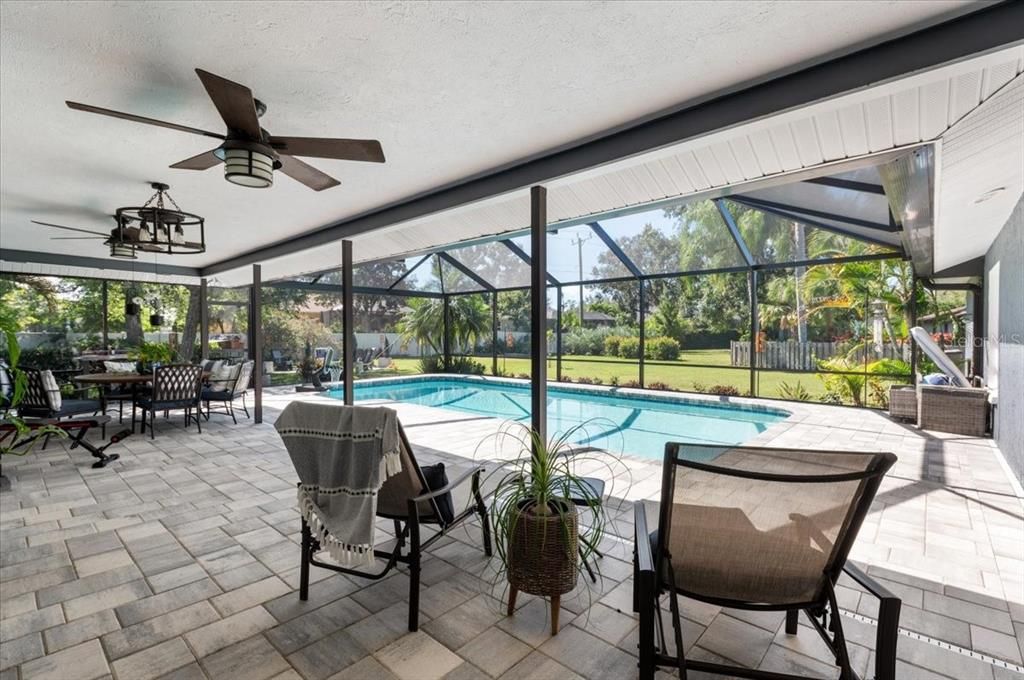 На продажу: $749,999 (4 спален, 3 ванн, 2597 Квадратных фут)