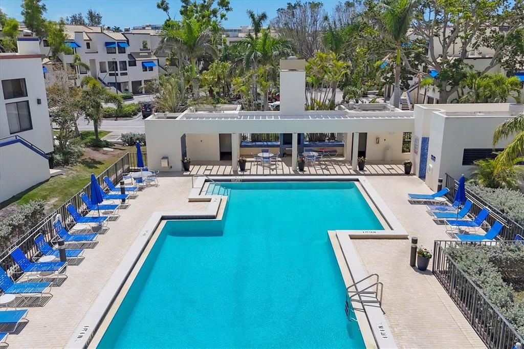 待售: $620,000 (2 贝兹, 2 浴室, 1590 平方英尺)