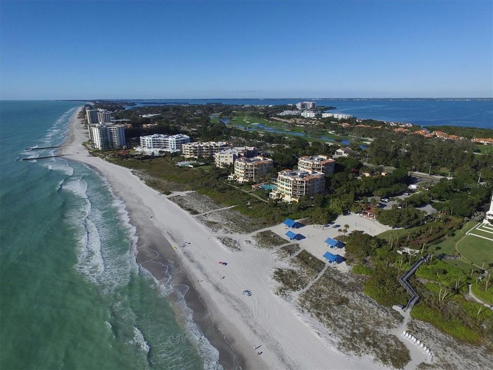 待售: $620,000 (2 贝兹, 2 浴室, 1590 平方英尺)