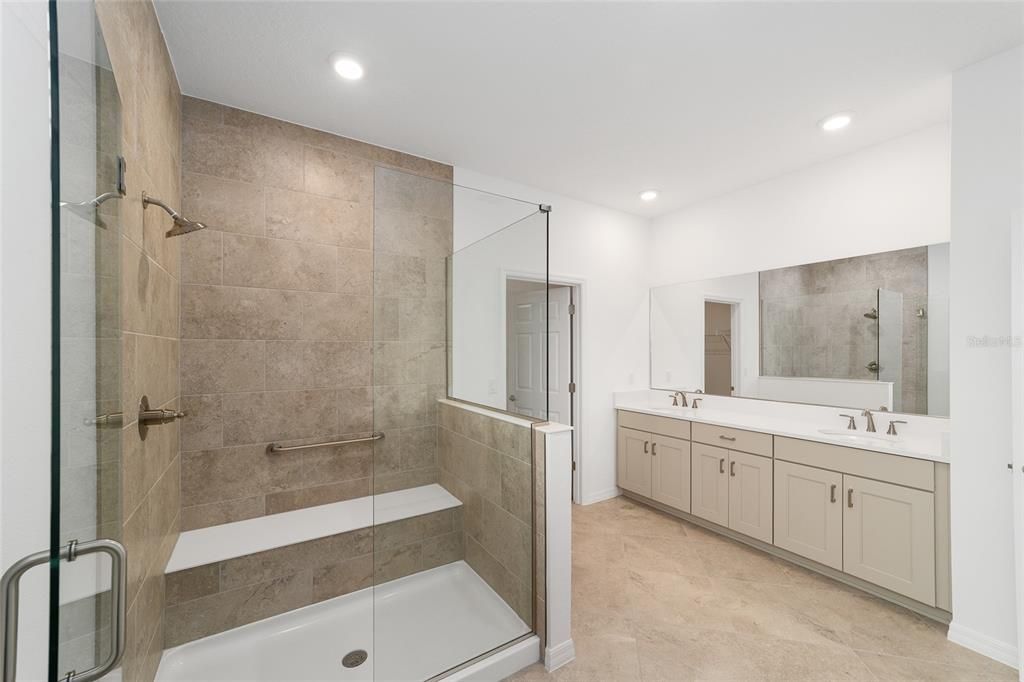 Active With Contract: $355,000 (3 beds, 2 baths, 1967 Square Feet)