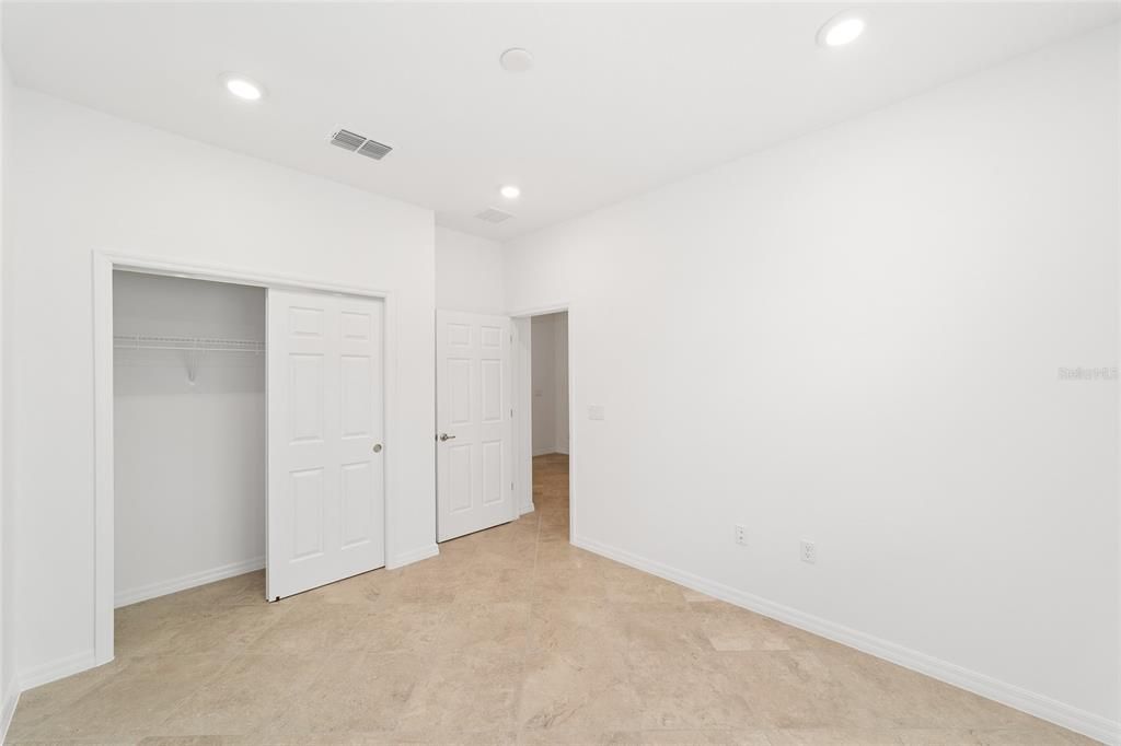 Active With Contract: $355,000 (3 beds, 2 baths, 1967 Square Feet)