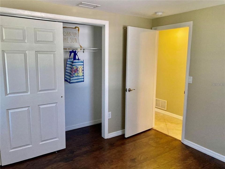 出租: $2,500 (3 贝兹, 2 浴室, 1423 平方英尺)