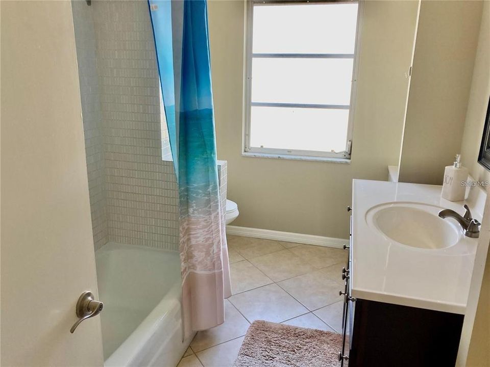 出租: $2,500 (3 贝兹, 2 浴室, 1423 平方英尺)