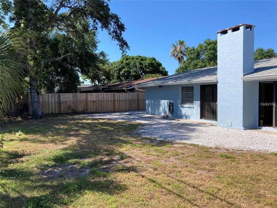 出租: $2,500 (3 贝兹, 2 浴室, 1423 平方英尺)