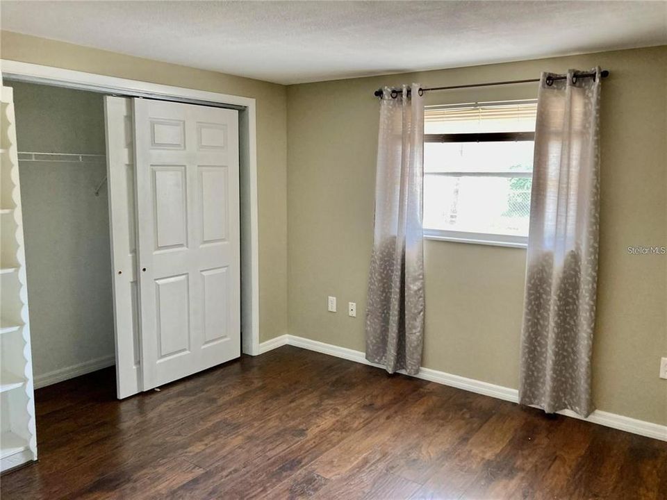 出租: $2,500 (3 贝兹, 2 浴室, 1423 平方英尺)