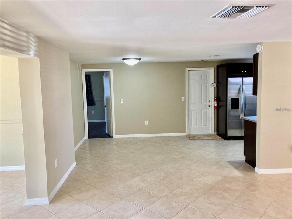 出租: $2,500 (3 贝兹, 2 浴室, 1423 平方英尺)