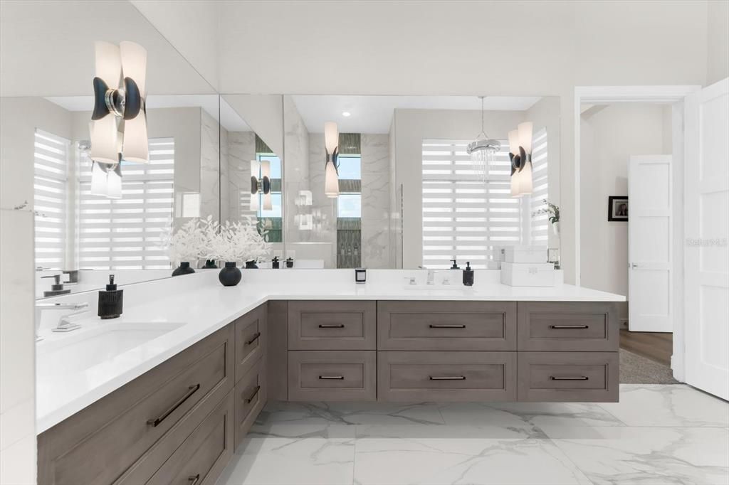 На продажу: $1,324,000 (3 спален, 3 ванн, 2836 Квадратных фут)