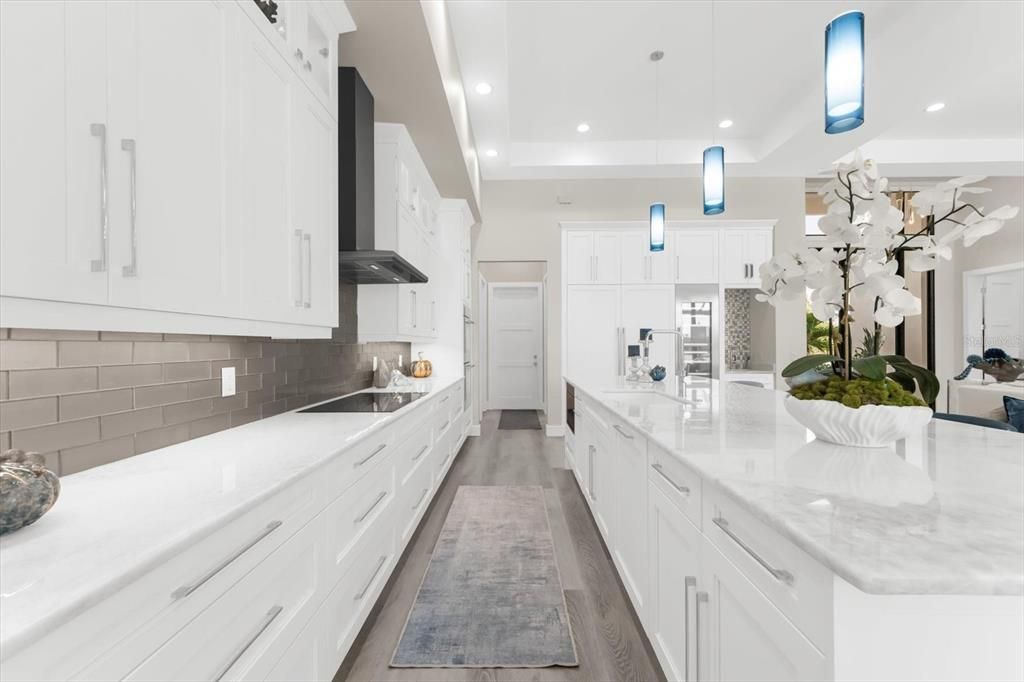 На продажу: $1,324,000 (3 спален, 3 ванн, 2836 Квадратных фут)