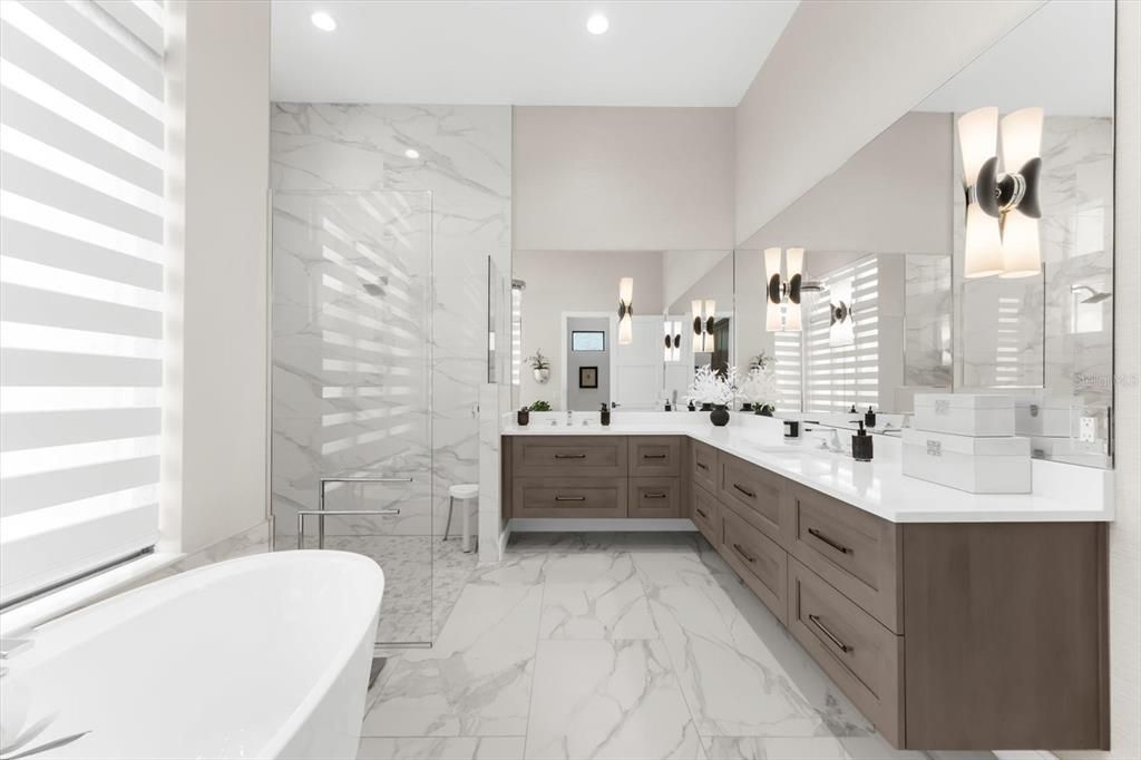 На продажу: $1,324,000 (3 спален, 3 ванн, 2836 Квадратных фут)